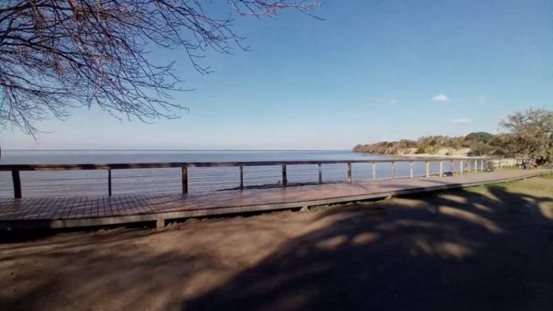 Vista del Río de la Plata desde la Reserva Ecológica Costanera Sur