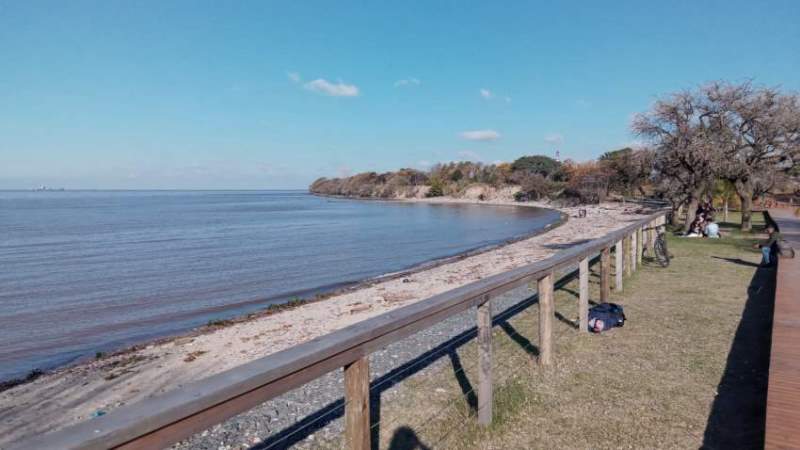 Vista del Río de la Plata desde la Reserva Ecológica Costanera Sur